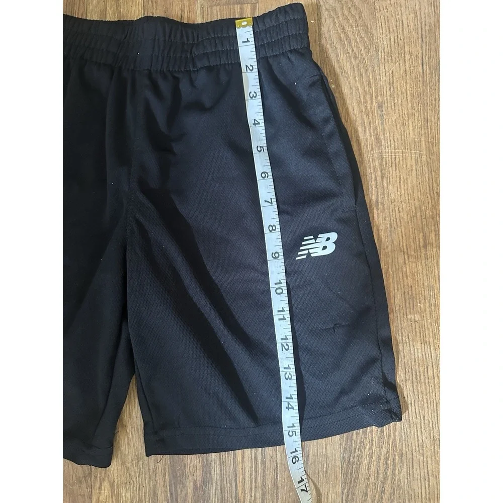 New Balance Black Mesh Athletic Shorts Size 12 Drawstring Breathable Elastic